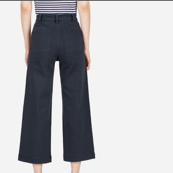 SOLD Everlane Wide Leg Crop Pant in Navy - Picture 6 of 8
